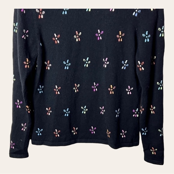 0046. TALBOTS LONG SLEEVE TOP 100% CASHMERE‎ BLACK WITH MULTI COLOR FLOWERS - Picture 4 of 9